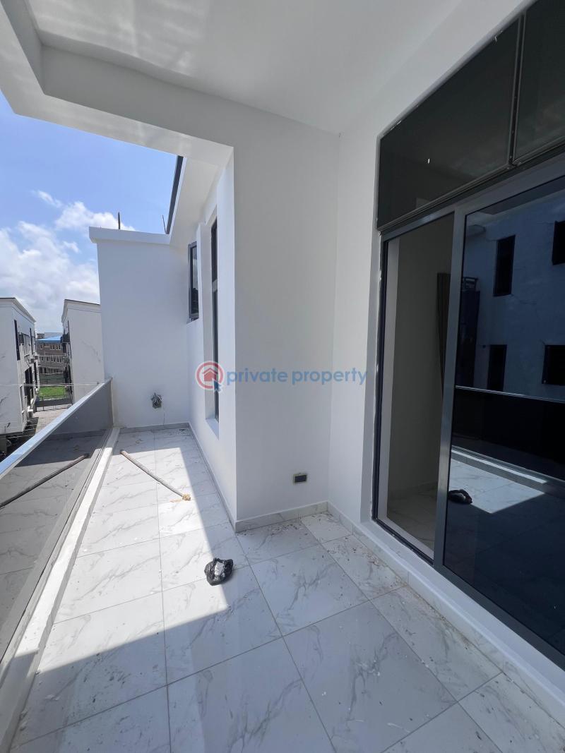4 bedroom Flat & Apartment For Sale Ologolo Lekki Lagos - 4