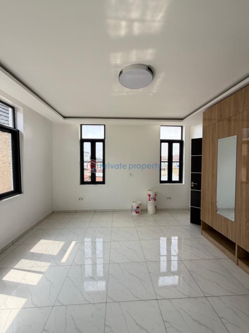 2 bedroom Block Of Flats For Rent Idado Lekki Lagos - 8