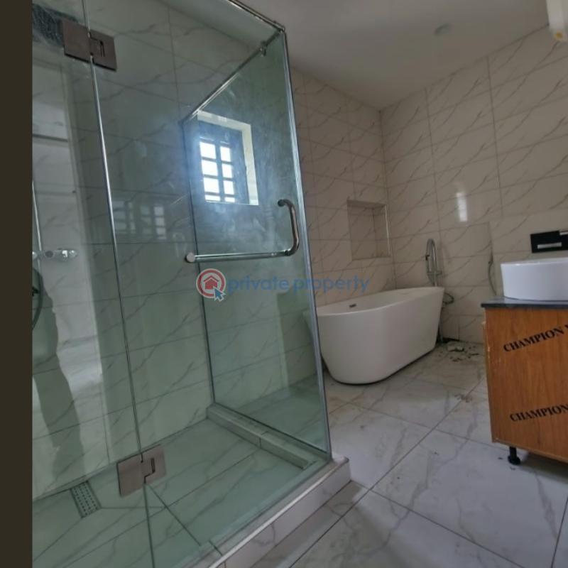 3 bedroom Detached Duplex For Sale Surulere Lagos - 5