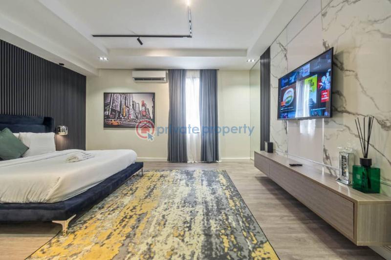 3 bedroom Shared Apartment Short let Victoria Island Lagos - 0