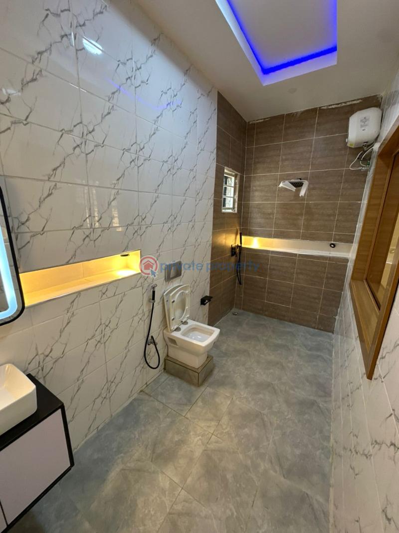 5 bedroom Detached Duplex For Sale Gwarimpa Abuja Phase 3  - 2