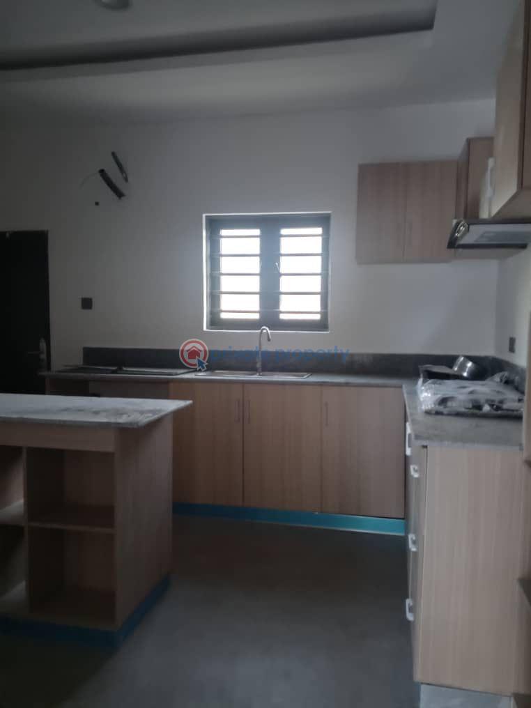 Beautiful 3bdrm flat in a good area - 5 3 bedroom Block Of Flats For Sale Ogba GRA Lagos - 5