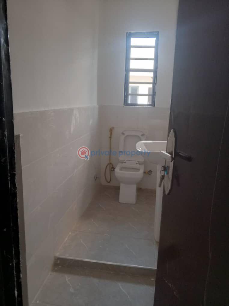 Beautiful 3bdrm flat in a good area - 4 3 bedroom Block Of Flats For Sale Ogba GRA Lagos - 4