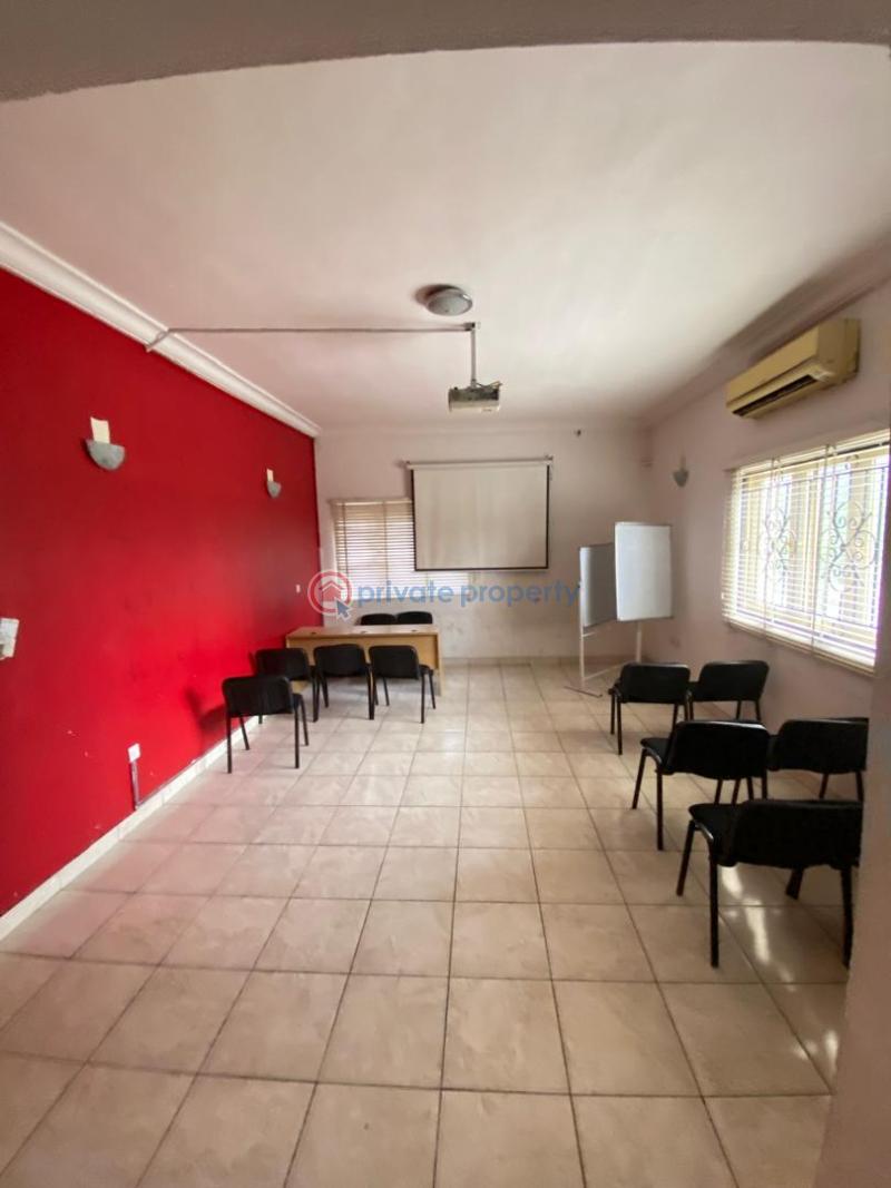 4 bedroom Detached Duplex For Rent Lekki Phase 1 Lagos - 4