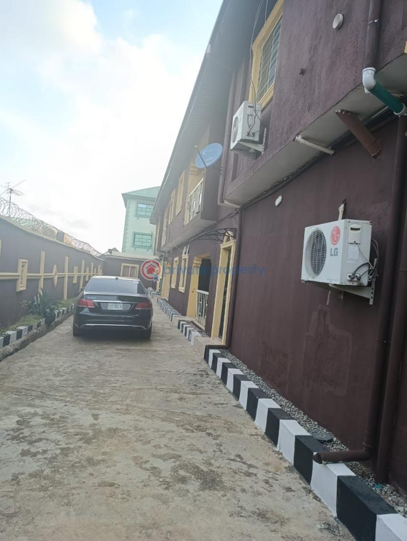 10 bedroom House For Sale Olorufemi Igando Off Isheri Lasu Road Ikotun/Igando Lagos - 12