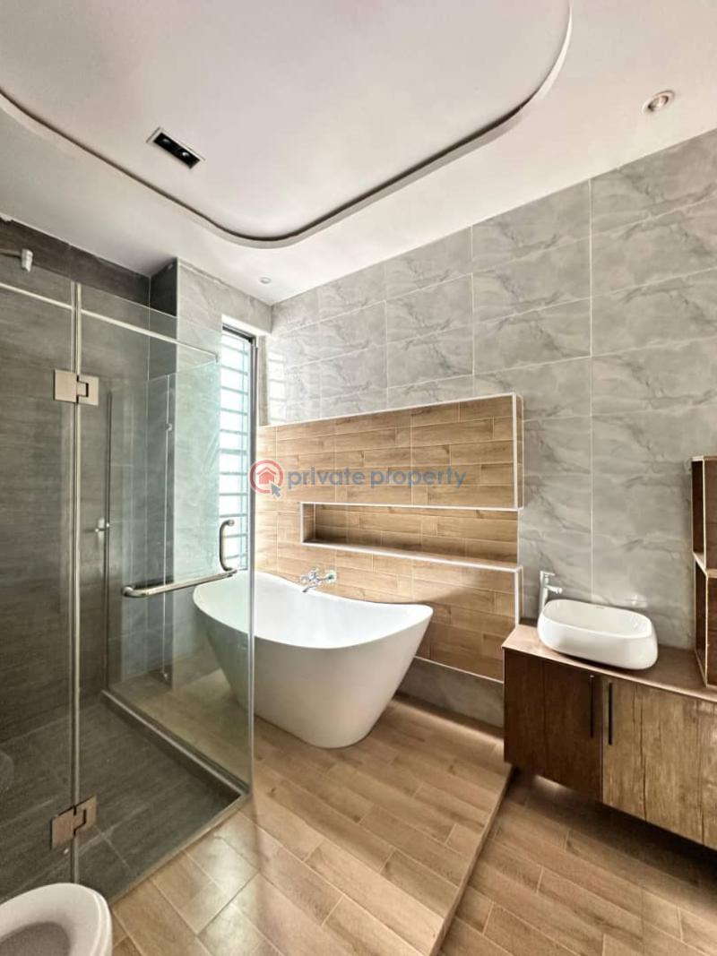 4 bedroom House For Sale Ologolo Lekki Lagos - 5