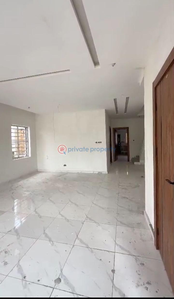 4 bedroom Semi detached Duplex For Sale Opposite The British Charterhouse School Abraham Adesanya Ajah Lagos - 8
