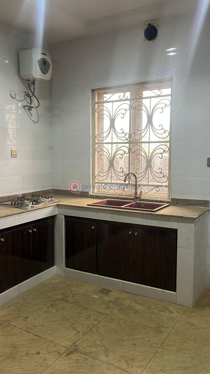 4 bedroom Terraced Duplex For Rent Jahi Abuja Phase 2  - 4