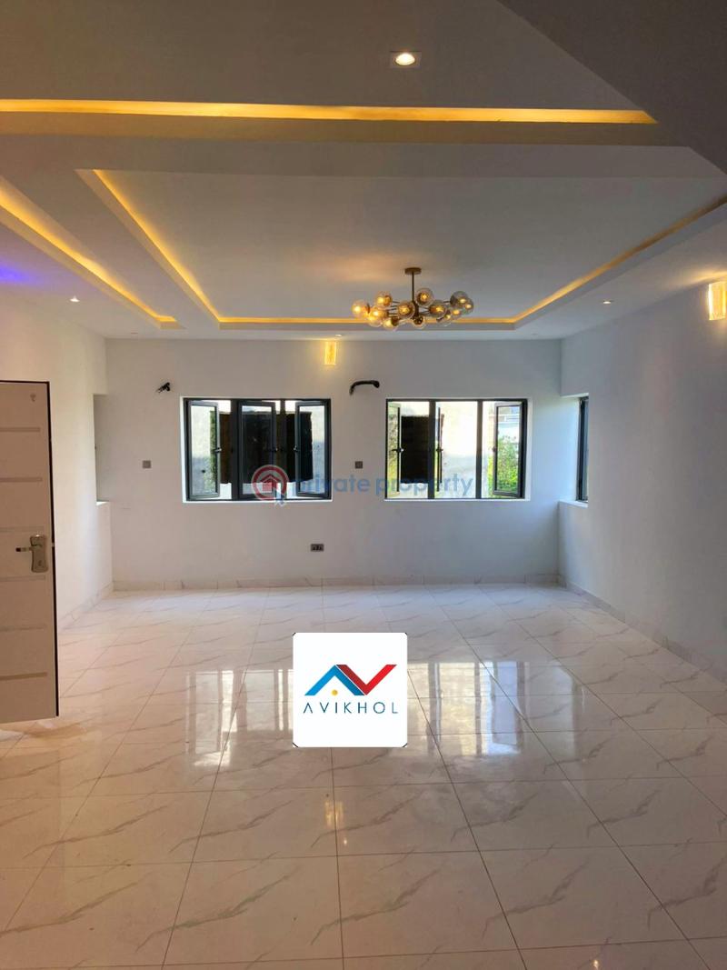 Beautiful 4 bedroom terraced duplex on two floors. - 8 4 bedroom Terraced Duplex For Sale Abijo, G.r.a Sangotedo Lagos - 8