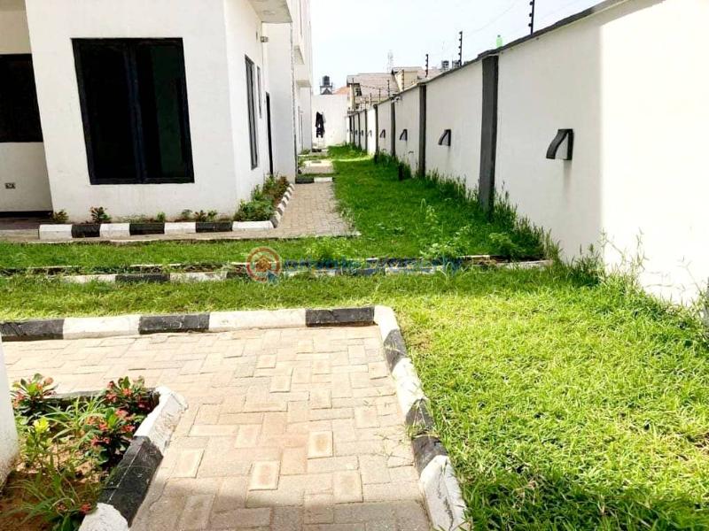 Beautiful 4 𝐁𝐄𝐃𝐑𝐎𝐎𝐌 semi detached 𝐃𝐔𝐏𝐋𝐄𝐗 𝐖𝐈𝐓𝐇 𝐀 𝐁𝐐 - 19 4 bedroom Semi detached Duplex For Rent Oniru Victoria Island Lagos - 19