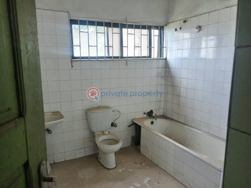 Beautiful 4bdrm duplex in a good location - 2 4 bedroom Semi detached Duplex For Sale Magodo GRA Phase 1 Ojodu Lagos - 2