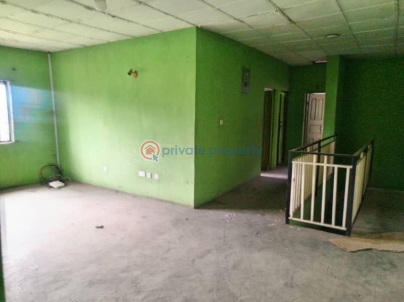 Beautiful 4bdrm duplex in a good location - 4 4 bedroom Semi detached Duplex For Sale Magodo GRA Phase 1 Ojodu Lagos - 4