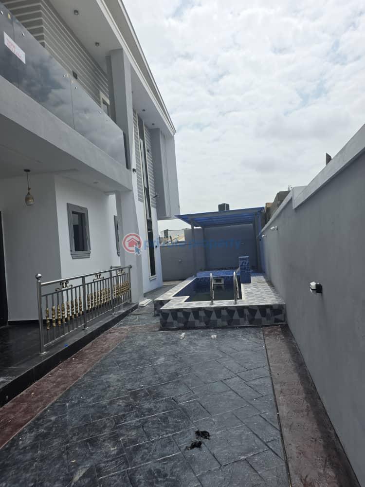 4 bedroom Detached Duplex For Sale Gbagada Lagos - 2