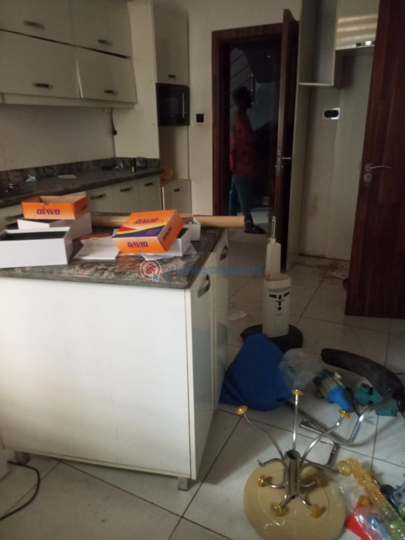4 bedroom Duplex For Rent Osapa Lekki Lagos - 10