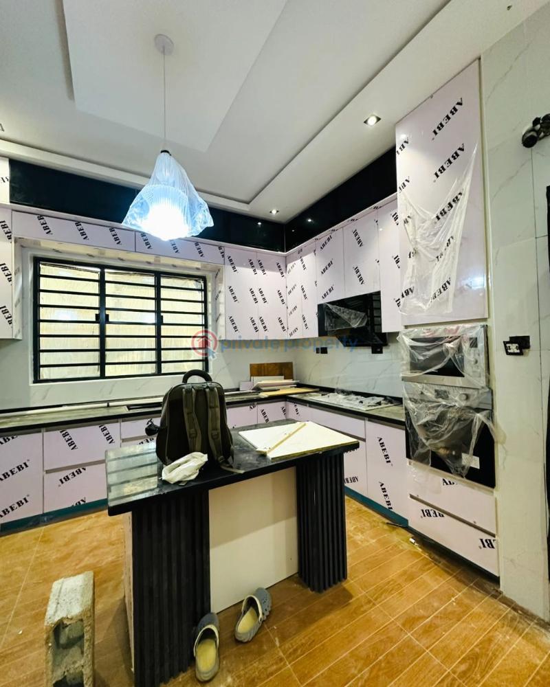 Majestically built 4 bdrm duplex in a good area - 7 4 bedroom Terraced Duplex For Sale Oke-ira Ogba Lagos - 7