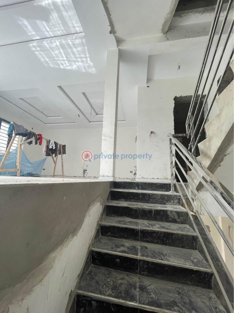 Majestically built 4 bdrm duplex in a good area - 8 4 bedroom Terraced Duplex For Sale Oke-ira Ogba Lagos - 8