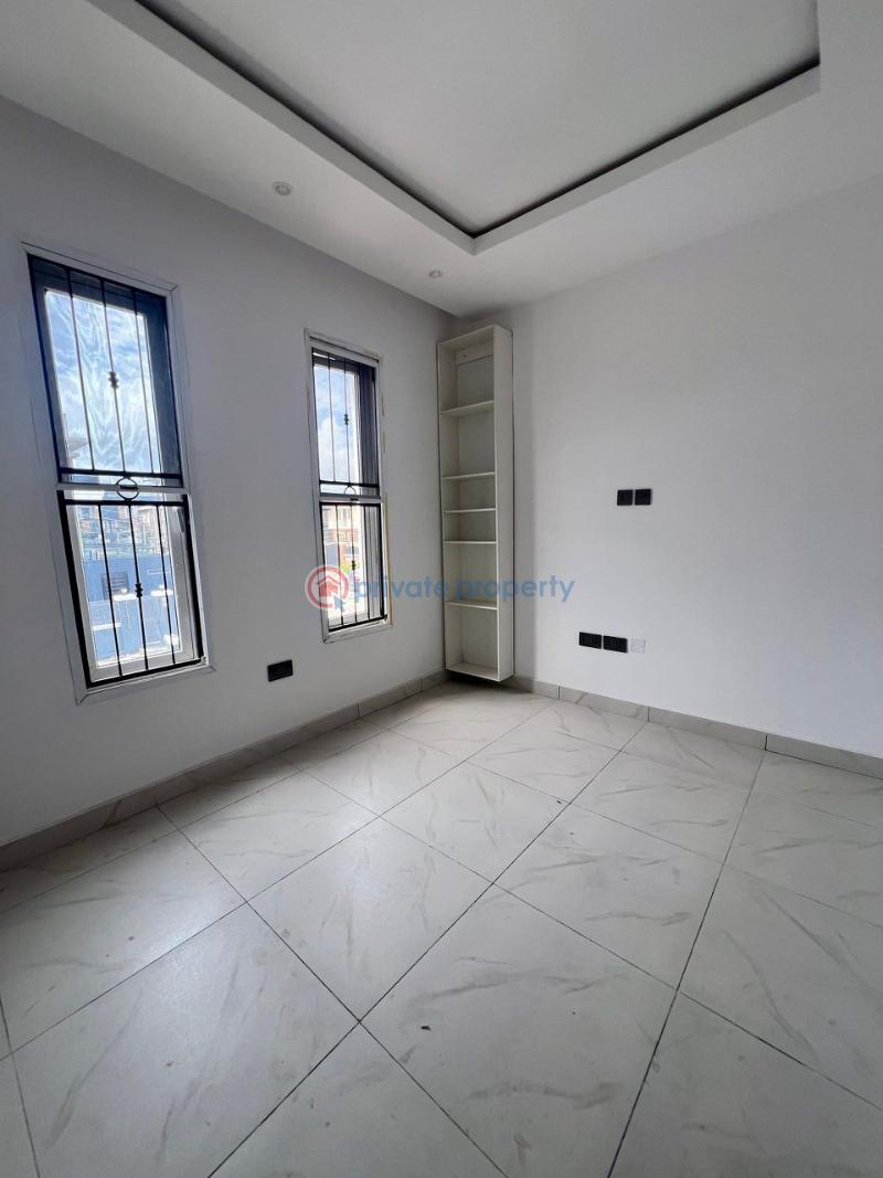 5 bedroom Shared Apartment For Sale Lekki Phase 1 Lagos - 4