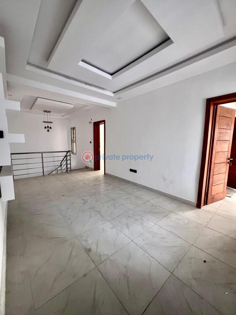 5 bedroom Shared Apartment For Sale Lekki Phase 1 Lagos - 3