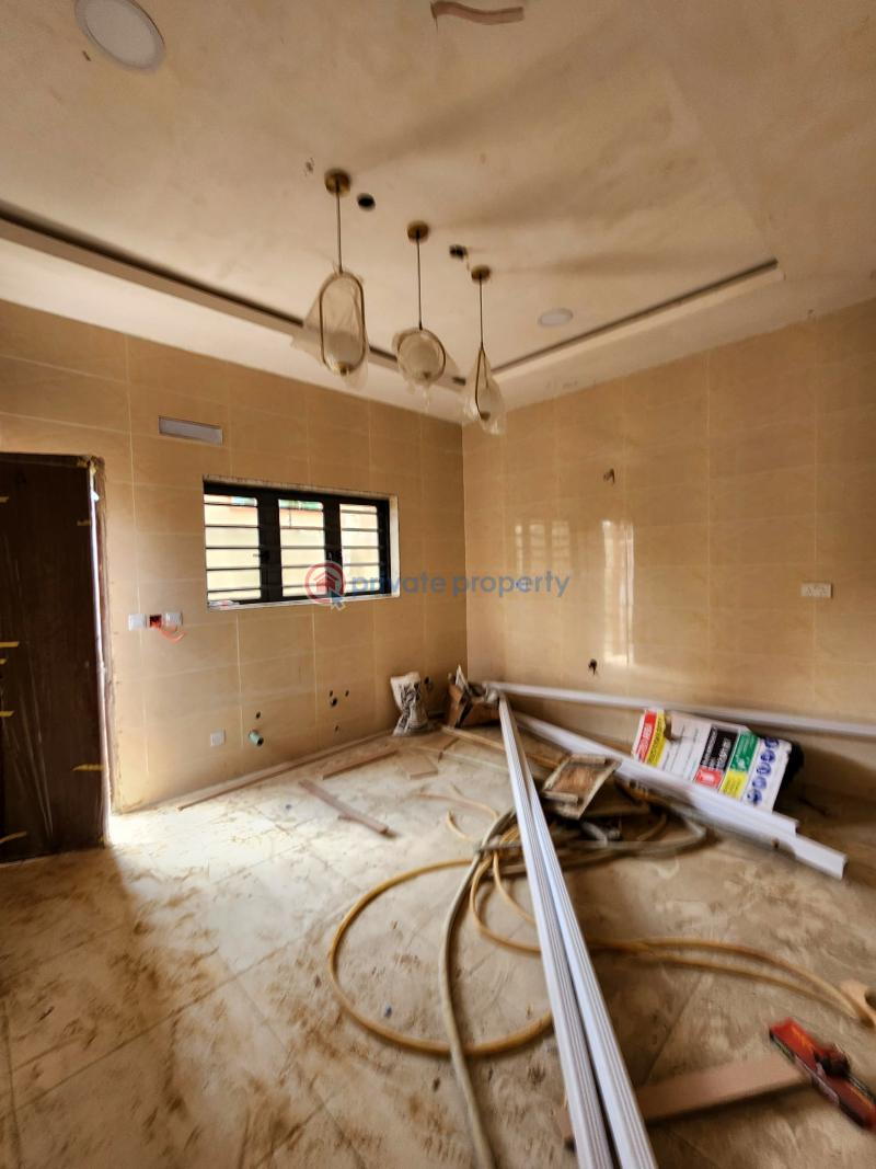 5 bedroom Detached Duplex For Sale Surulere Lagos - 1