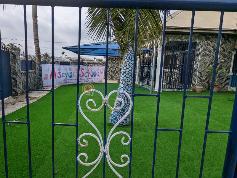 5 bedroom Bungalow For Sale B2/3 Federal Housing Estate, Elega Abeokuta Ogun State. Abeokuta Ogun - 9