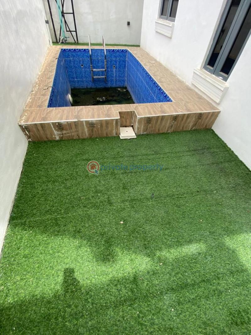 5 bedroom Detached Duplex For Sale Thomas Estate Ajah Lagos - 2