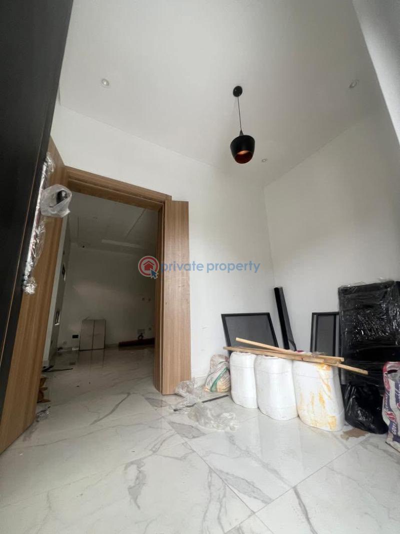 5 bedroom Detached Duplex For Sale Omole Phase 2 Ikeja Lagos - 6