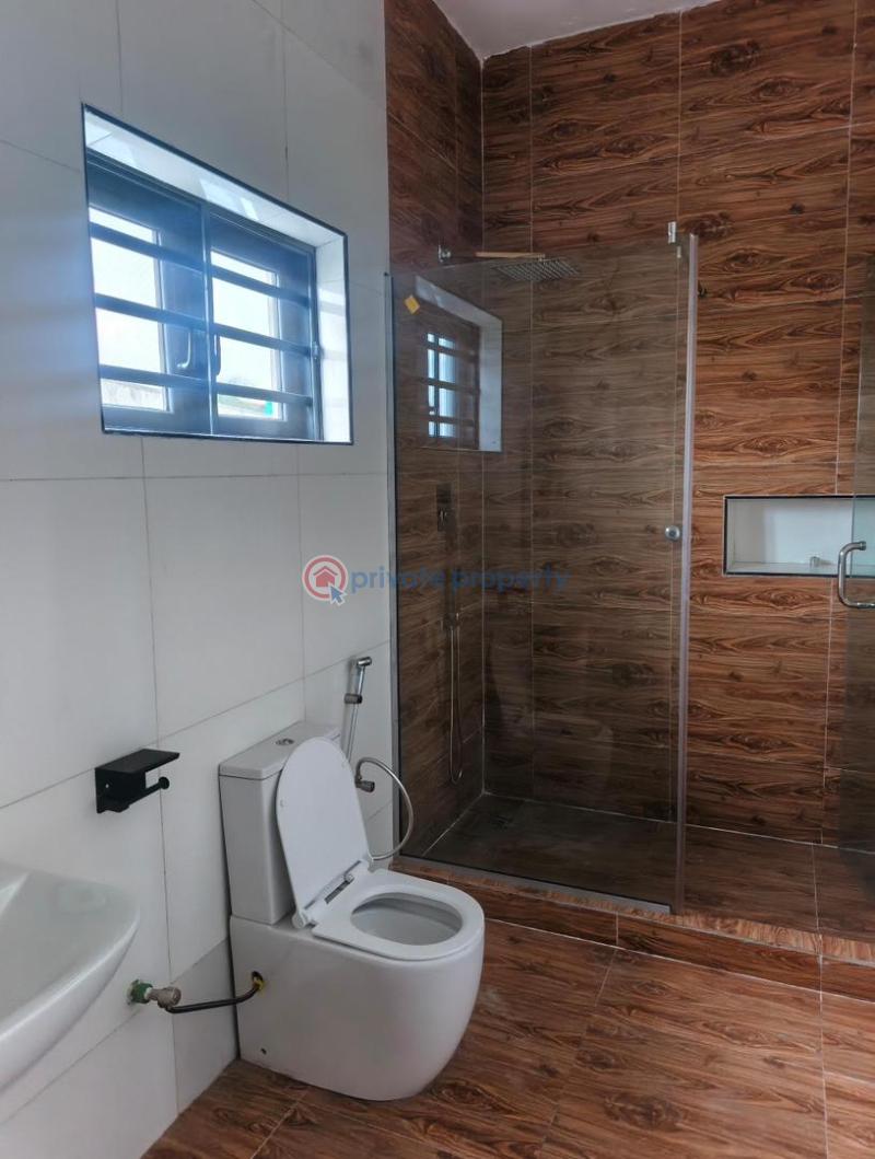 5 bedroom House For Sale Omole Phase 1 Ikeja Lagos - 6