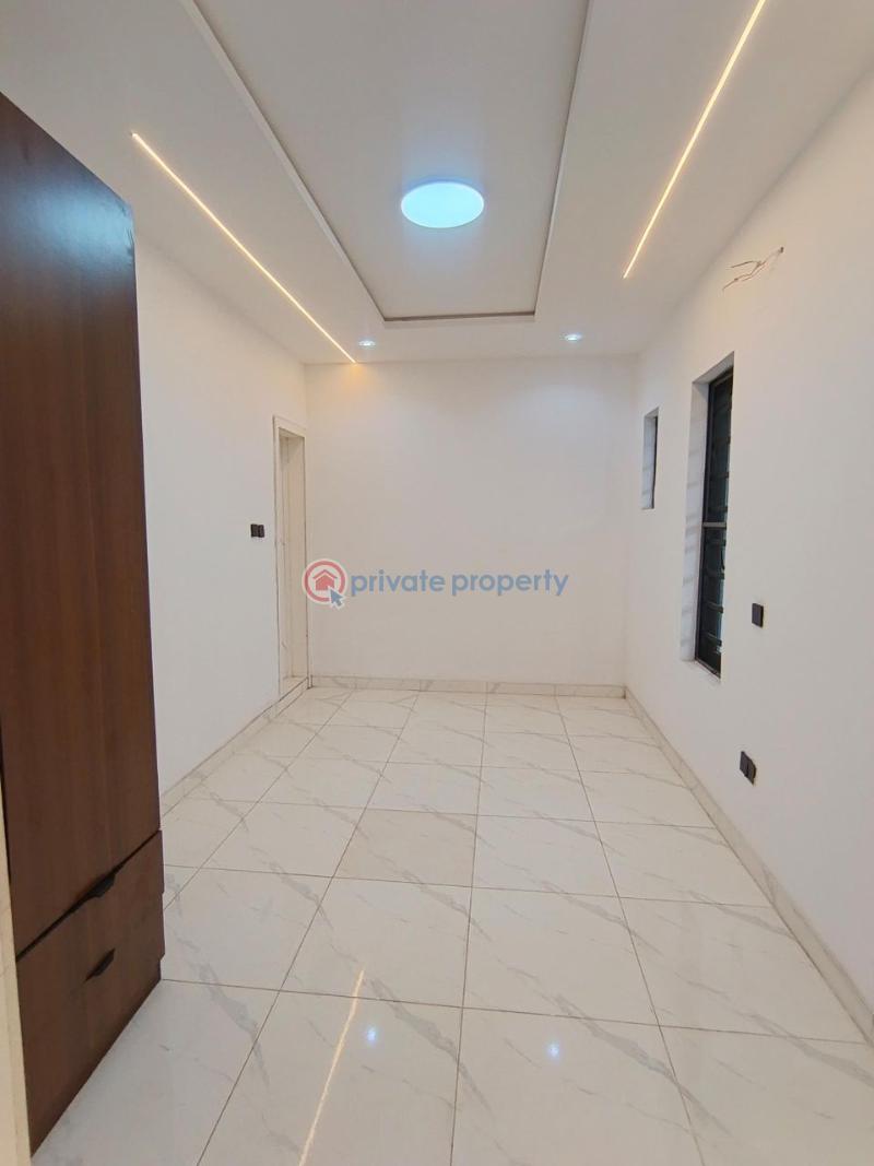 5 bedroom Detached Duplex For Sale Omole Phase 1 Ikeja Lagos - 9