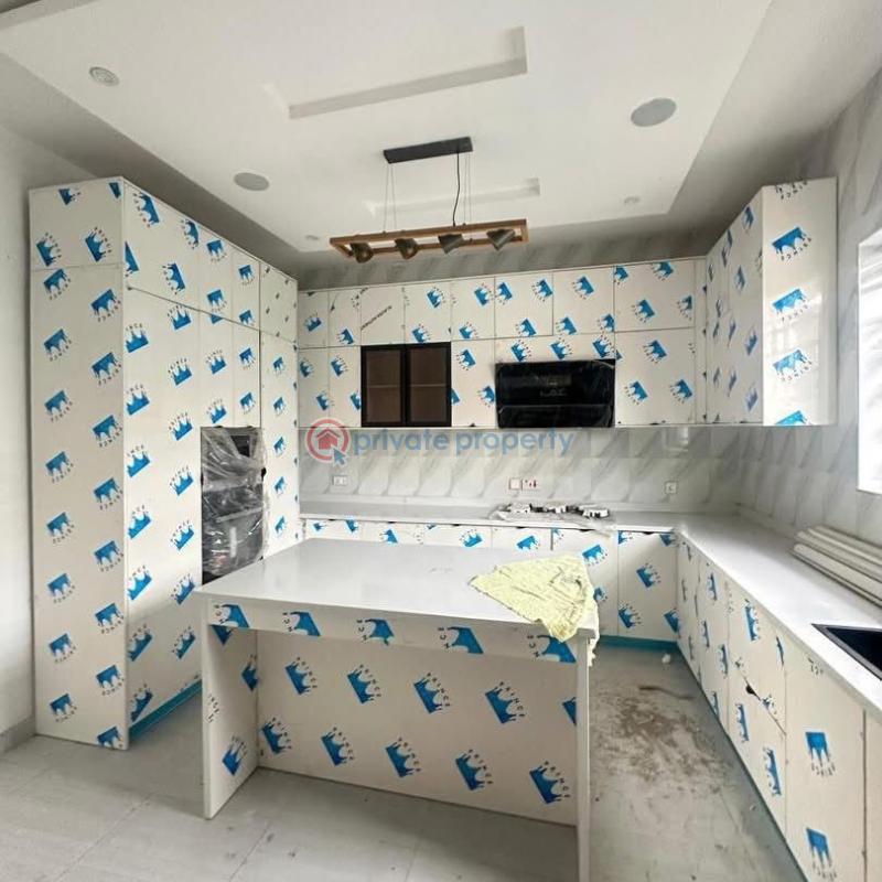5 bedroom Detached Duplex For Sale Ogudu Lagos - 8