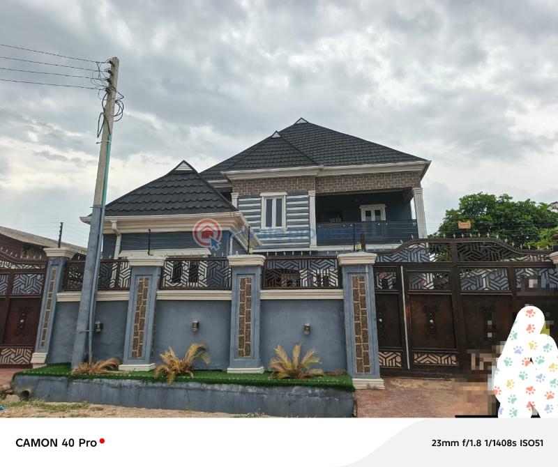 6 bedroom Duplex For Sale Onimaba Estate Ikotun/Igando Lagos - 0