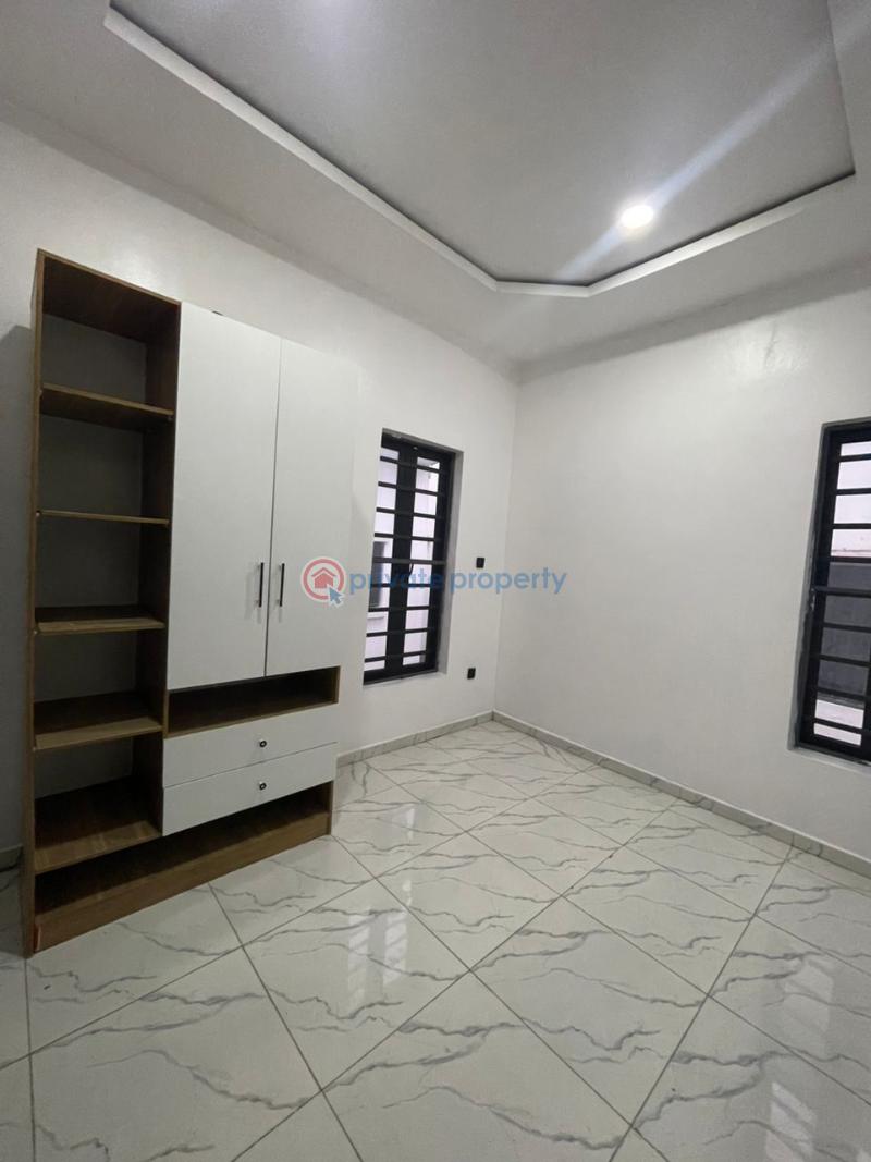 4 bedroom Flat & Apartment For Sale Orchid Road Lekki Expressway Lagos - 8