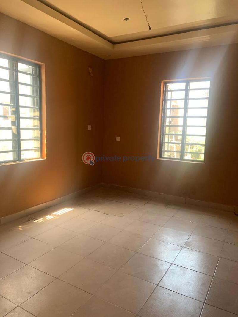 3 bedroom Block Of Flats For Rent Ologolo Lekki Lagos - 2