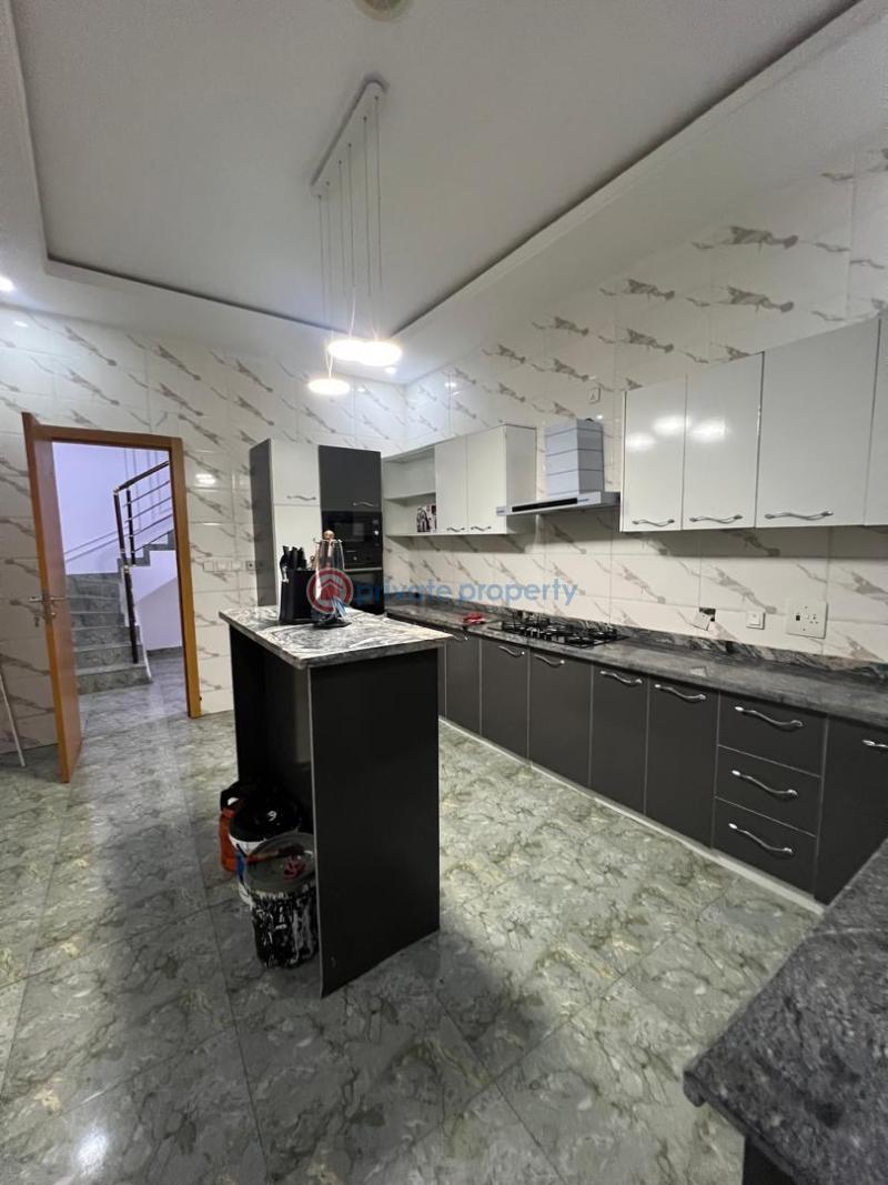 4 bedroom Duplex For Rent Lekki Phase 2 Lagos - 4