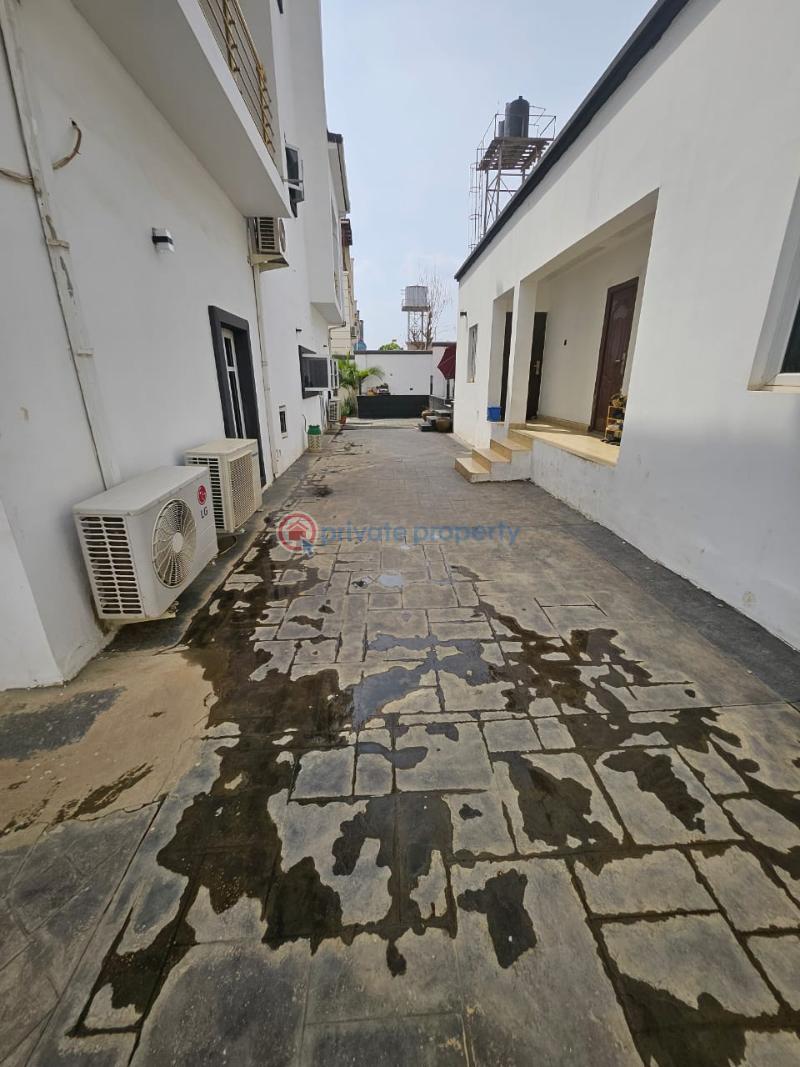5 bedroom Duplex For Sale Citiscape Villa Estate Guzape Guzape Abuja Phase 1  - 5