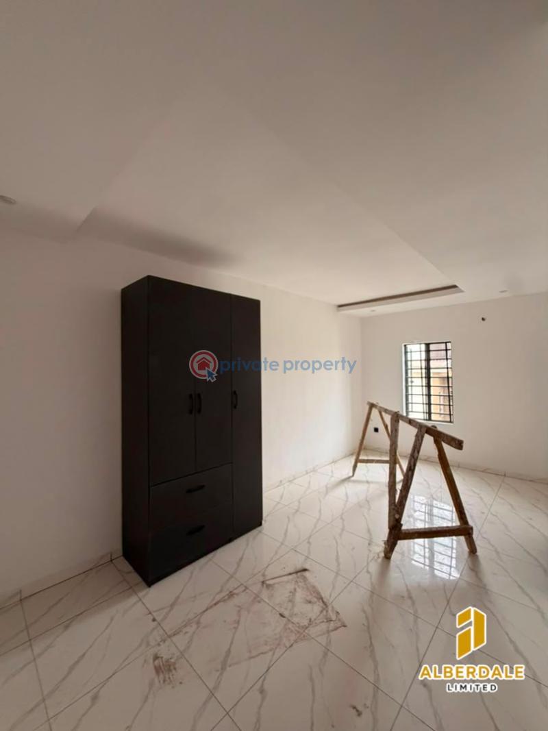 3 bedroom Flat & Apartment For Sale Ifako-Gbagada Lagos - 6