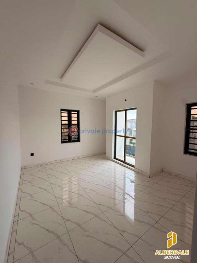 3 bedroom Flat & Apartment For Sale Ifako-Gbagada Lagos - 8