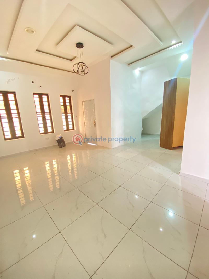 Beautiful and specious mini flat - 4 1 bedroom Mini Flat For Rent Nice Estate In Orchids Along Lekki Expressway Lagos - 4