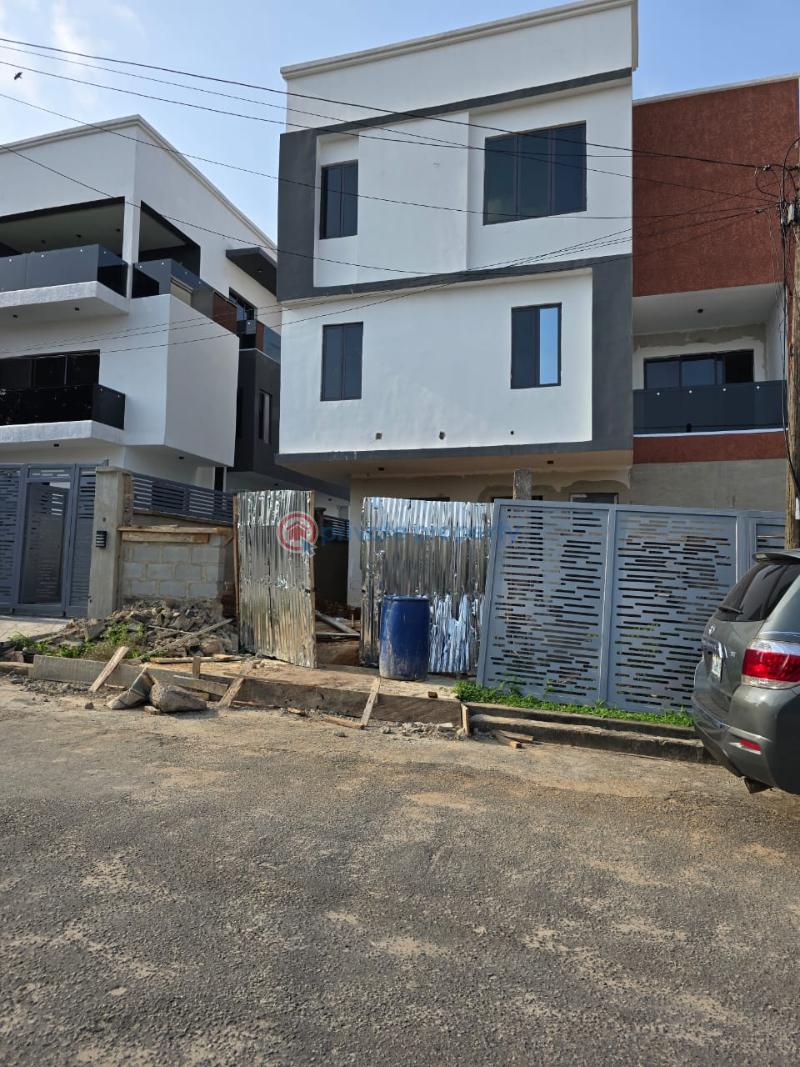 4 bedroom Detached Duplex For Sale Okupe Estate, Maryland Lagos - 1