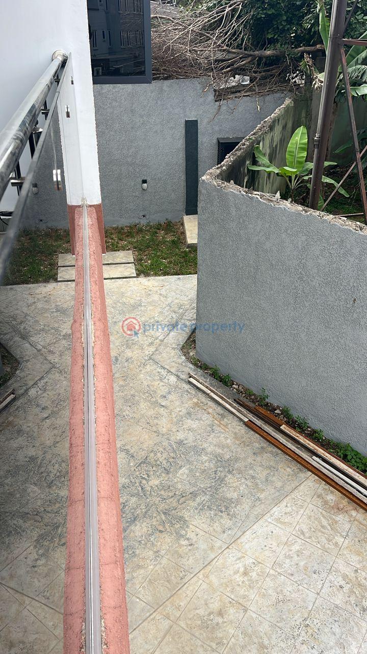 4 bedroom Semi detached Duplex For Sale Okupe Estate, Maryland Lagos - 1