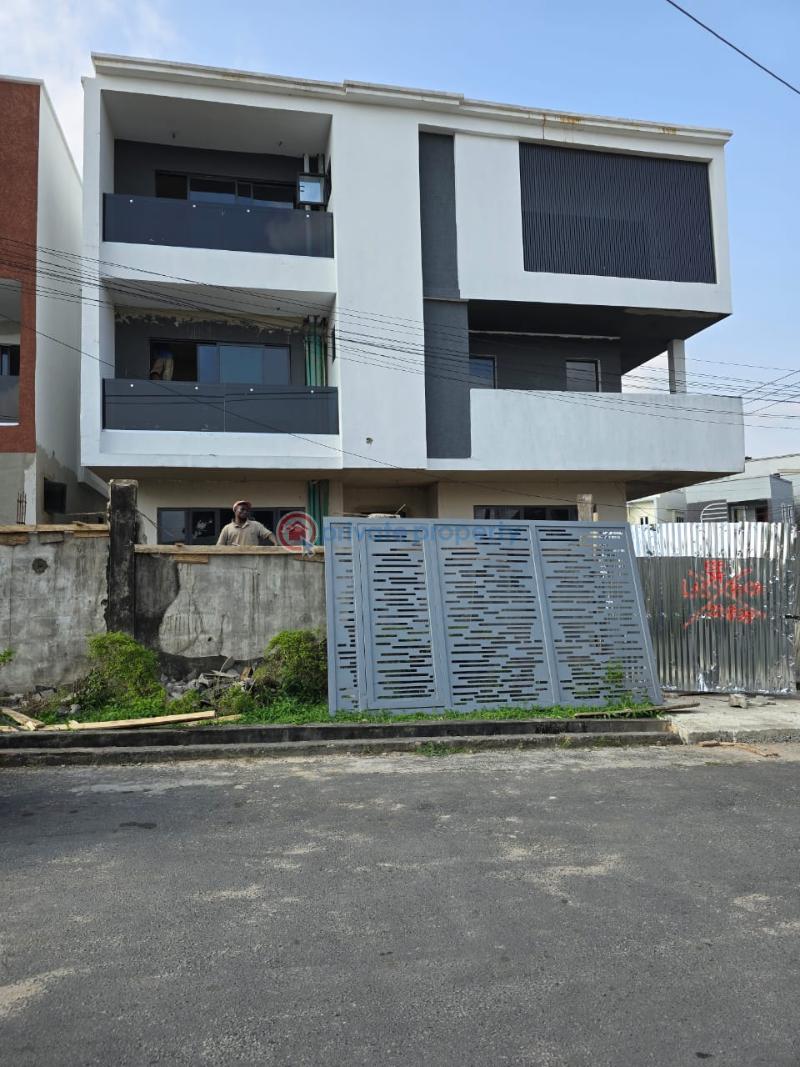 4 bedroom House For Sale Okupe Estate, Maryland Lagos - 15