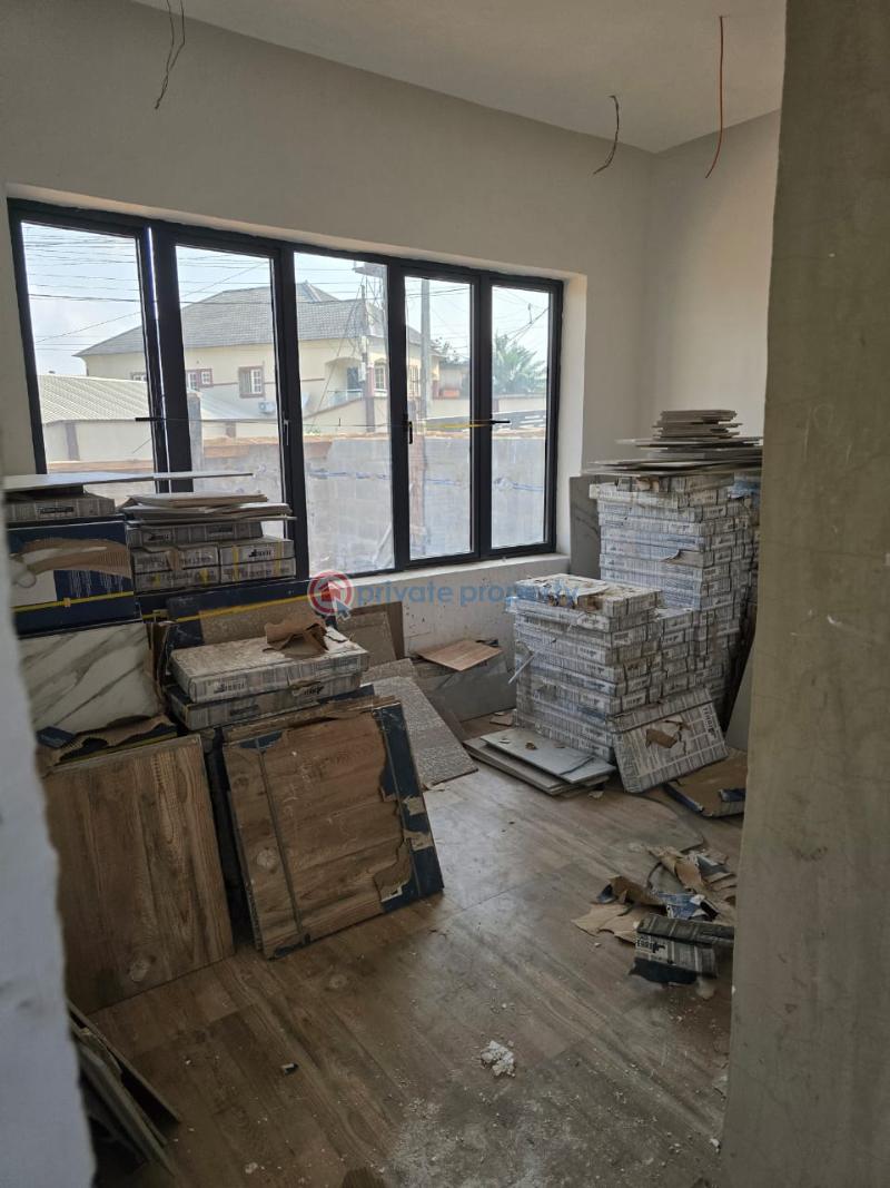 4 bedroom House For Sale Okupe Estate, Maryland Lagos - 16