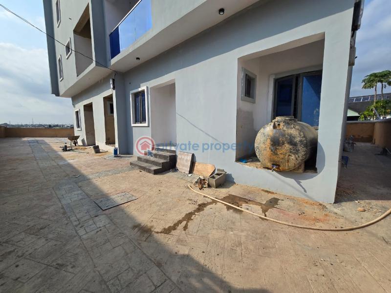 4 bedroom House For Sale In An Estate Ifako-Gbagada Lagos - 14