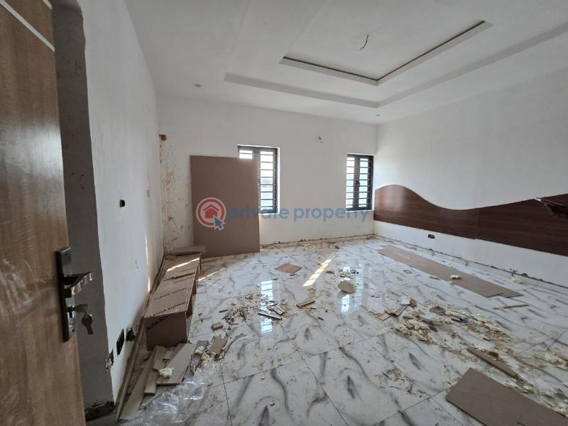 4 bedroom House For Sale In An Estate Ifako-Gbagada Lagos - 8