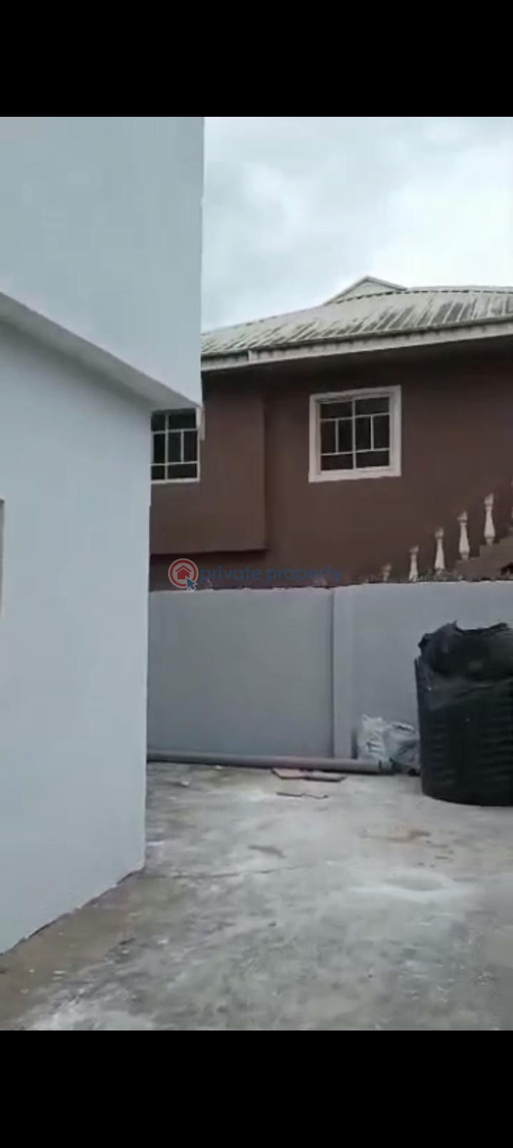 Flat & Apartment For Sale Isuti Road, Egan,igando Egan Ikotun/Igando Lagos - 8