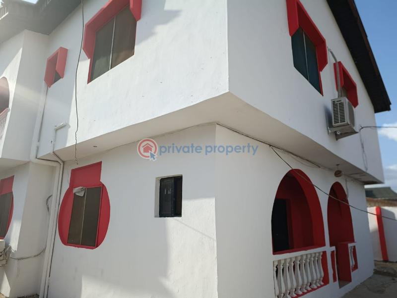 10 bedroom House For Sale Ijegun Ikotun/Igando Lagos - 1