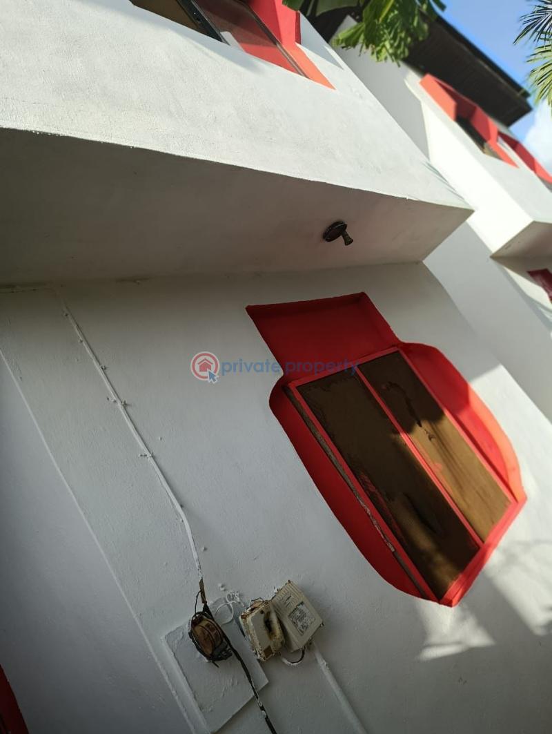 10 bedroom House For Sale Ijegun Ikotun/Igando Lagos - 7
