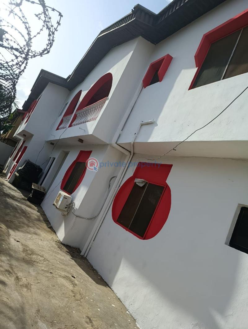10 bedroom House For Sale Off Ijegun/ikotun Road Ikotun/Igando Lagos - 7