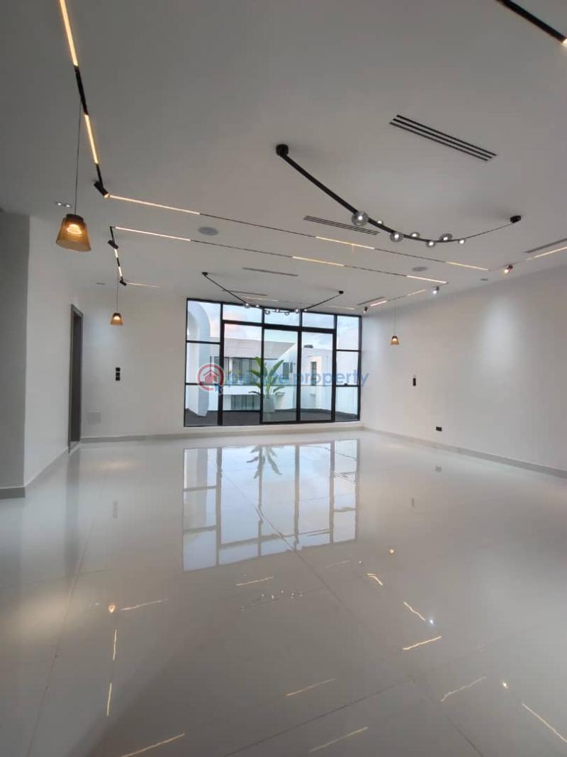 5 bedroom Duplex For Sale Pinnock Axis Osapa Lekki Lagos - 5