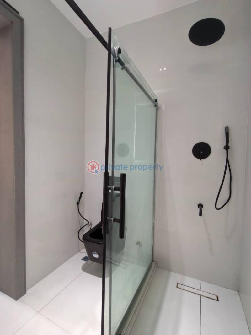 5 bedroom Duplex For Sale Pinnock Axis Osapa Lekki Lagos - 22