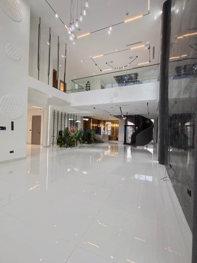 5 bedroom Duplex For Sale Pinnock Axis Osapa Lekki Lagos - 3